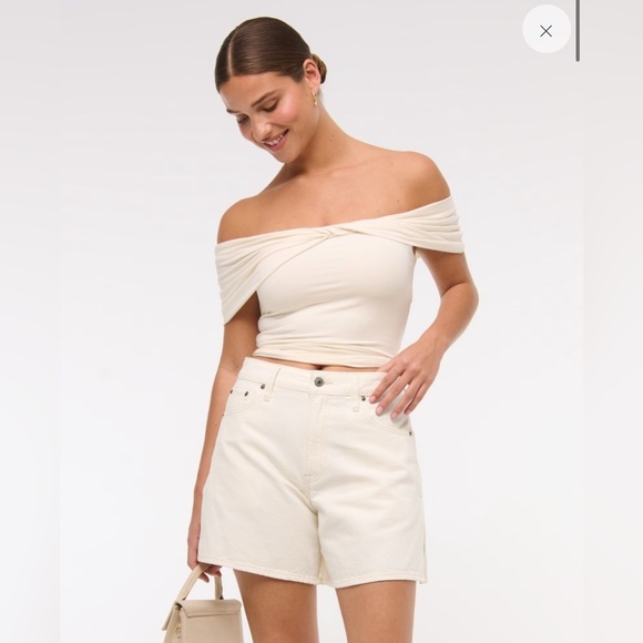 Abercrombie & Fitch Pants - Abercrombie & Fitch womens high rise the 7” dad short size 36/23 NWT